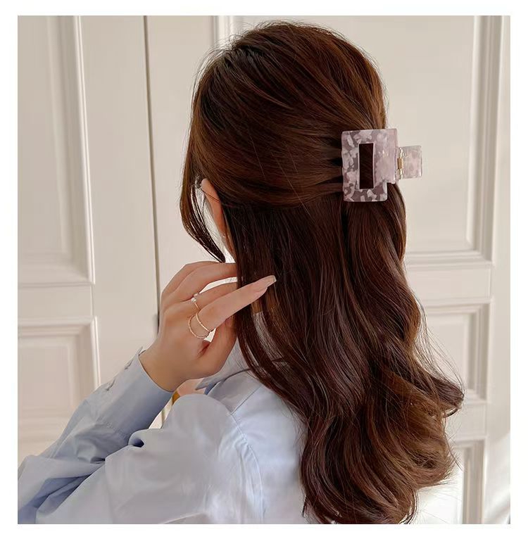 Small Hair Claws - Image 3